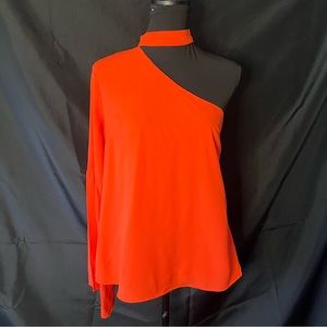 Beautiful off shoulder blouse from Forever 21. SZ M.